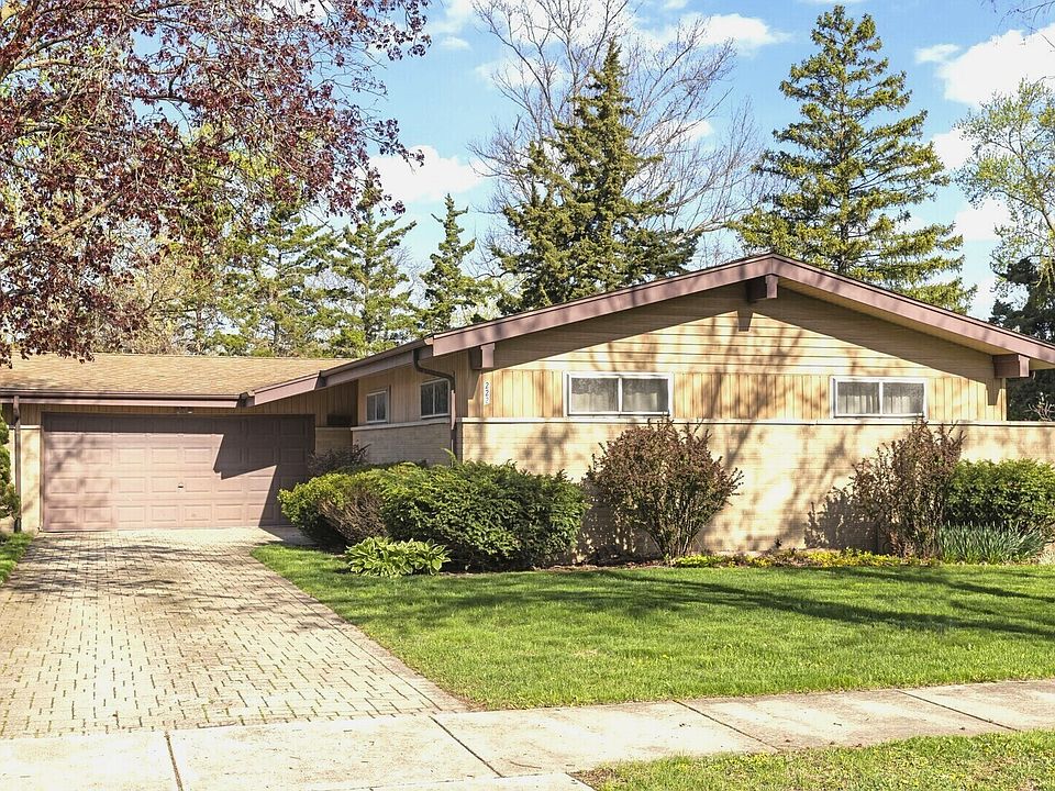 1st image of 222 E Julia Dr