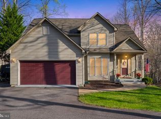 3715 Lakeview Pkwy, Locust Grove, VA 22508