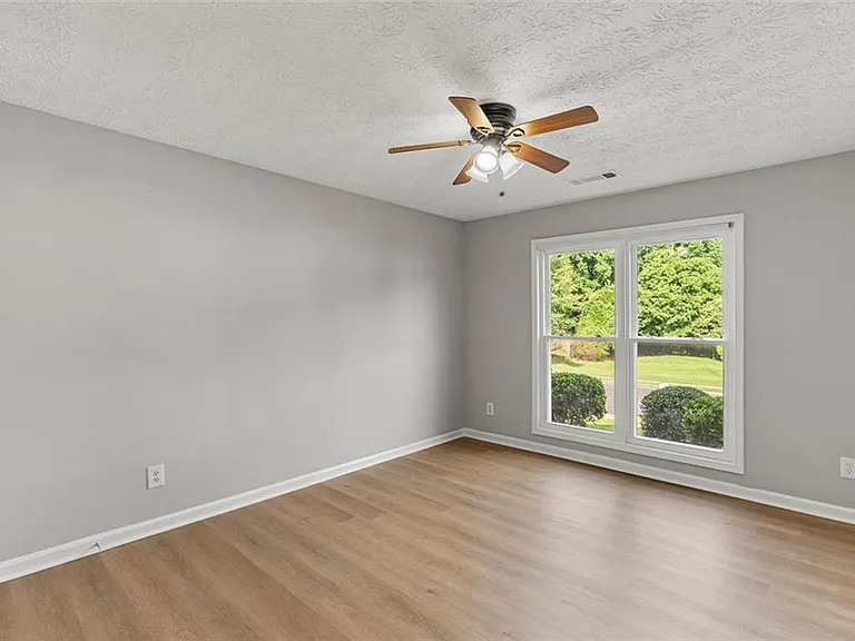 4680 Sterling Oaks Ct — Photo 24