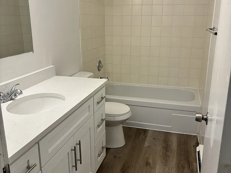 View Ridge Park Villa — Photo 29