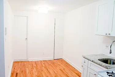 Rented by Urban Real Estate Inc