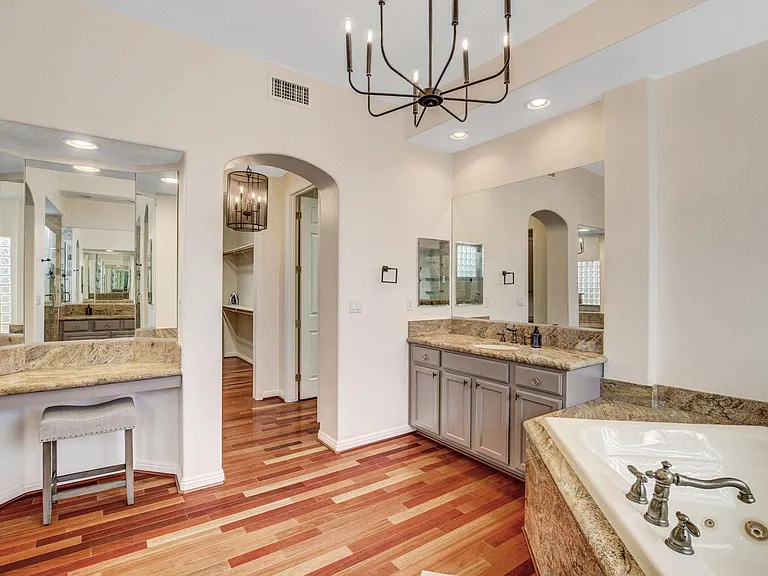 308 Round Stone Ct — Photo 39
