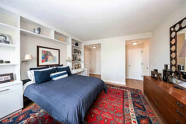 Sold by Corcoran | media 15