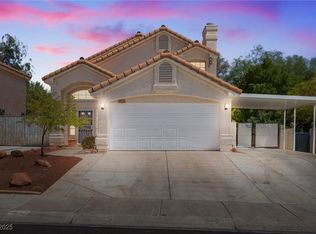 8304 Classic Villa Ct, Las Vegas, NV 89128