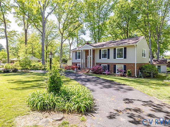 2nd image of 802 Maybeury Dr
