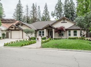 477 E Woodhaven Ln, Fresno, CA