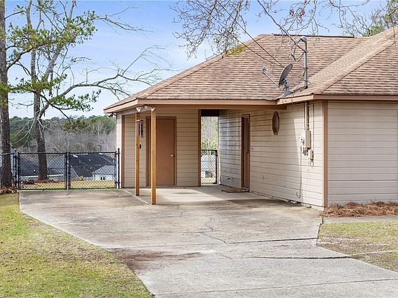 4th image of 624 Lee Road 520