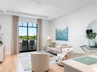 101 8th St S #304, Naples, FL 34102