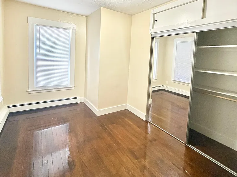 371 Norton St #1 — Photo 9