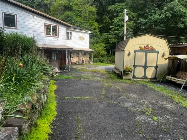 104 Wheaton Hollow Rd, Emporium, PA 15834