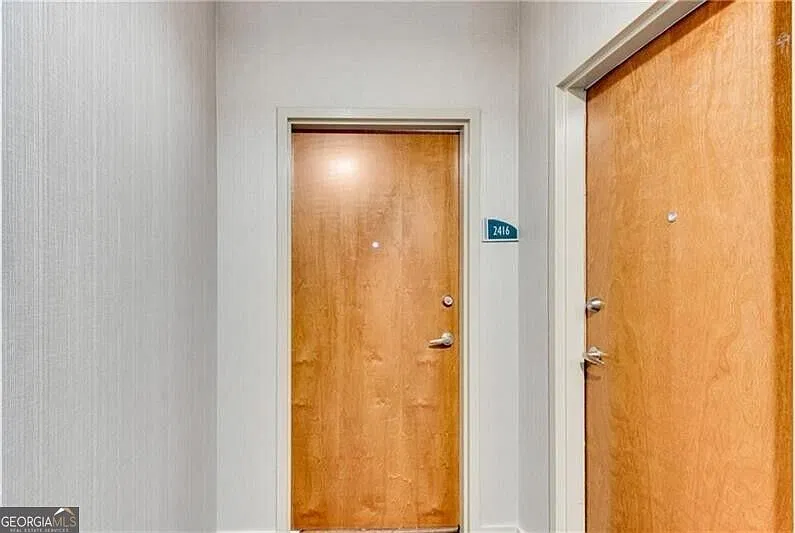1 bed, 1.5 bath, 606 sqft, $1,850 — Photo 4