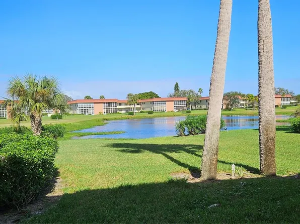 53 Woodland Drive #105, Vero Beach, FL 32962