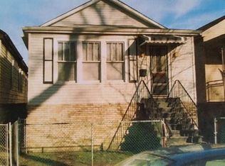 648 W 43rd Pl, Chicago, IL 60609
