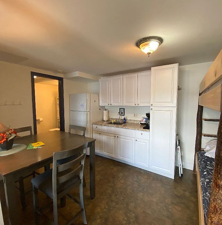 spacious kitchen with lot's of cabinet space, good size kitchen table