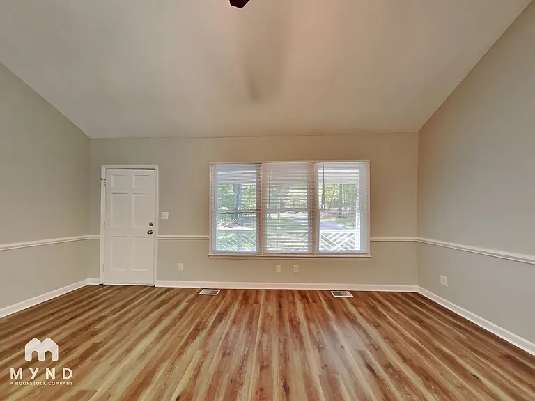 523 Rockvale Ct — Photo 7