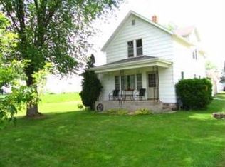 1065 Clairville Rd, Oshkosh, WI 54904