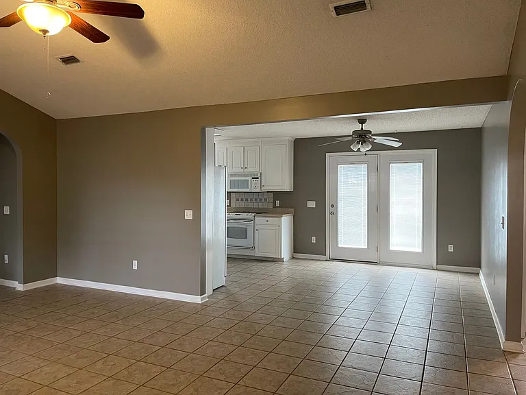 105 County Road 740 — Photo 5