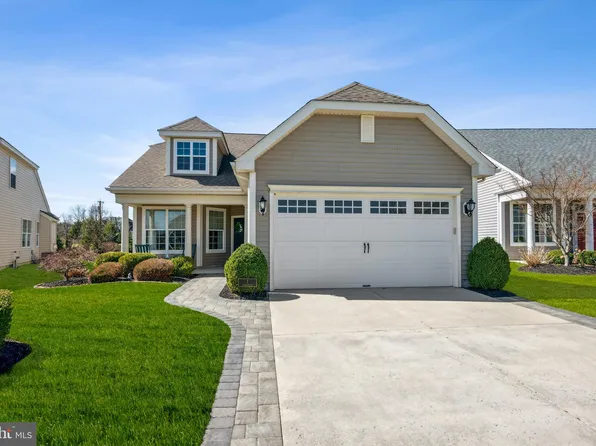 7 Doddington Blvd, Medford, NJ 08055