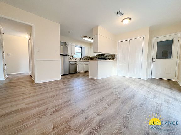 2nd image of 135 Fulmar Cir