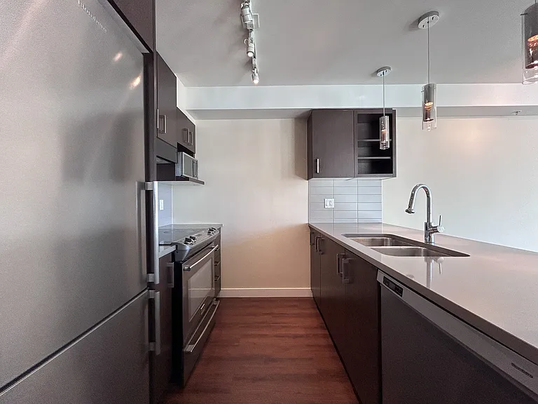 180 Switchmen St — Photo 49