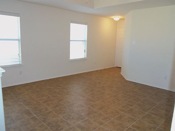 3rd image of 11305 Ashbrook Dr