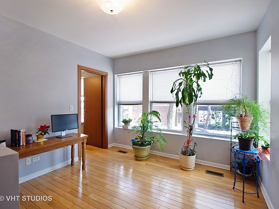 2nd image of 4756 N Albany Ave APT 1