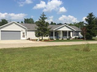 2219 Ryan St, Croswell, MI 48422