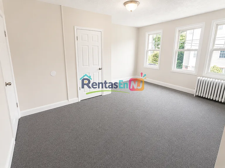 14 Nursery St #2A — Photo 5
