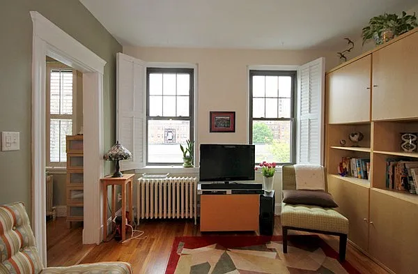Building Photo - 62 Queensberry St #405