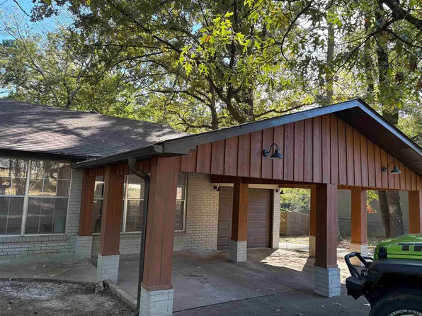 2589 Lakeside Dr, Benton, AR 72019