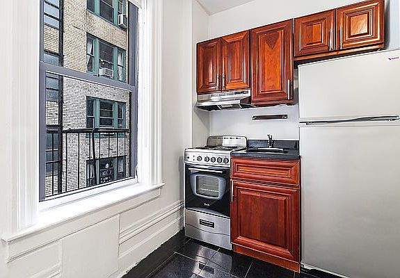 1st image of 341 W 45th St APT 310