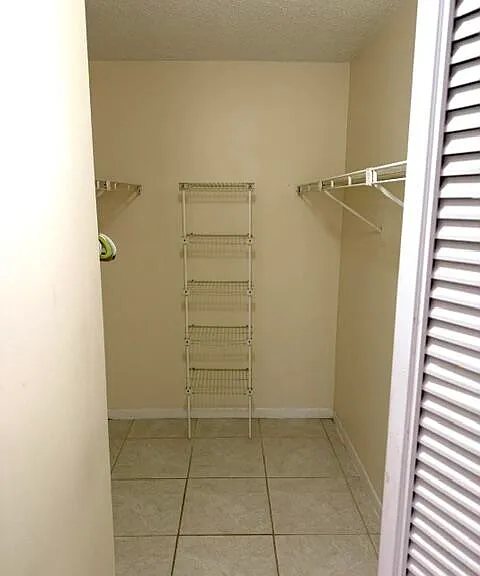 202 Foxtail Dr #F1 — Photo 23