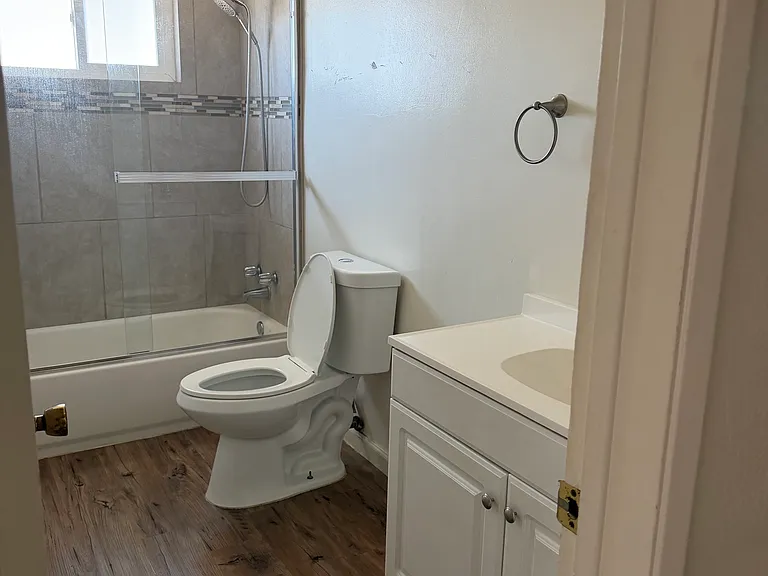 908 S Latimer St — Photo 6