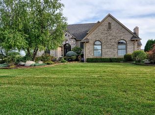 5656 Murfield Dr, Rochester, MI 48306