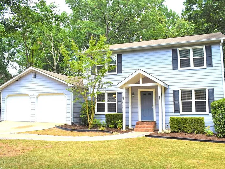 2264 Post Oak Dr — Photo 1