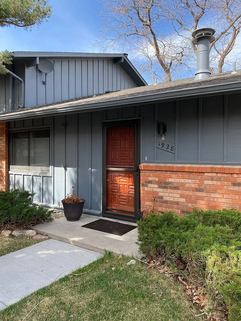 500 Move In Special** 2 Bedroom 1 Bath Condo Available In Resort-Style Living In Adriel Hills! — Photo 3