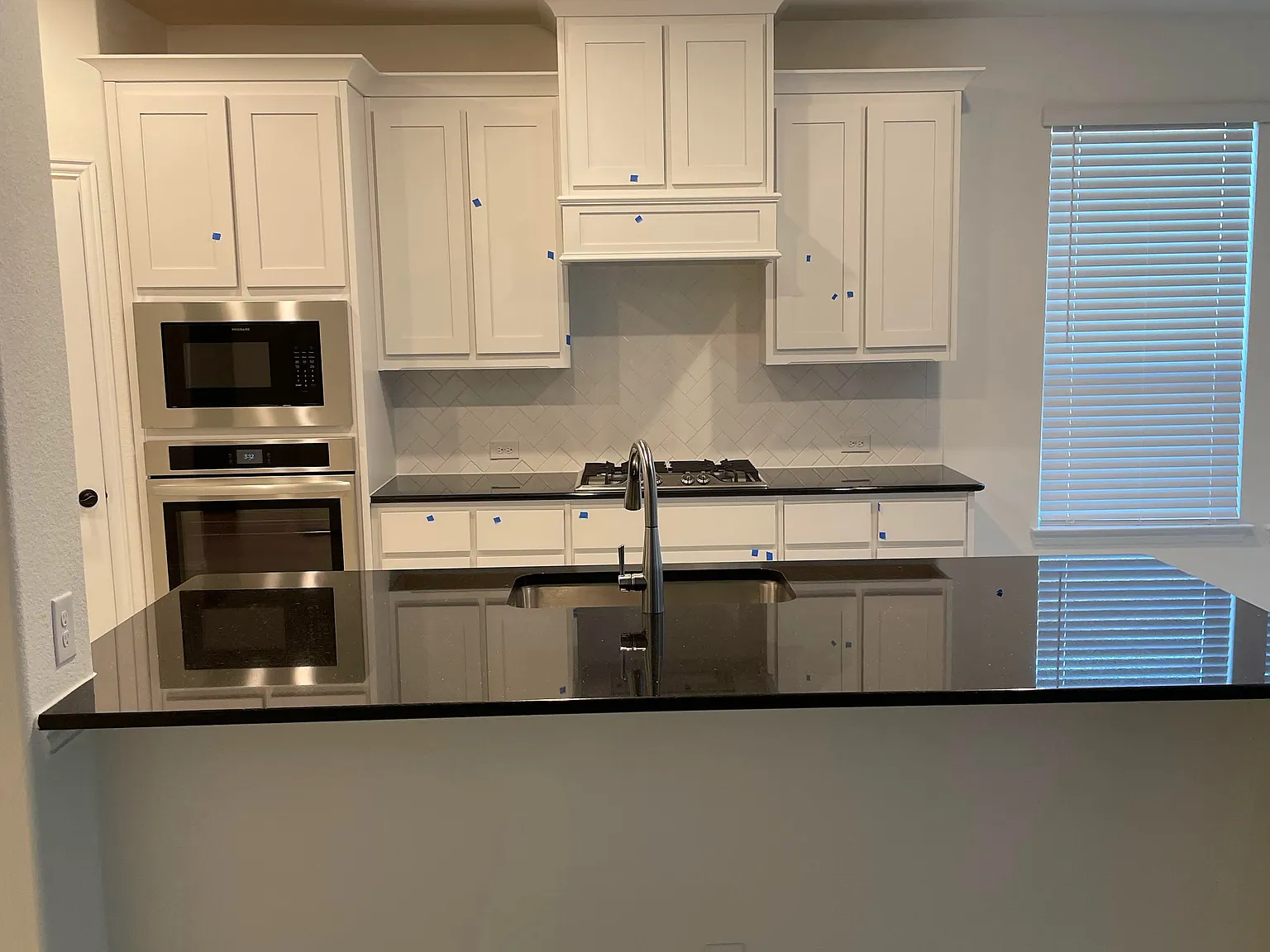 1004 Timber Ridge Dr — Photo 2