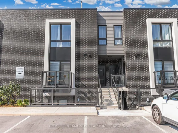 6065 McLeod Rd #203, Niagara Falls, ON L2G 0Z7