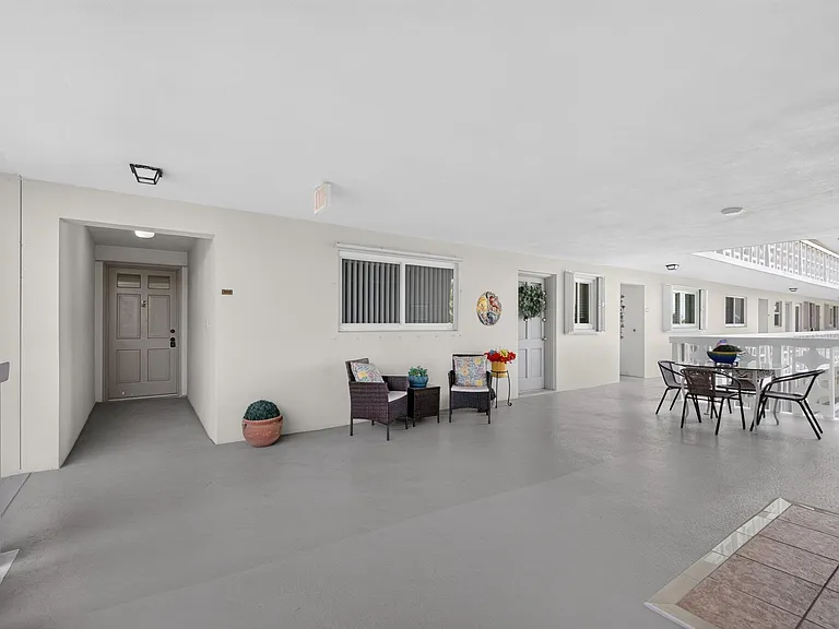 52 Yacht Club Dr #305 — Photo 40