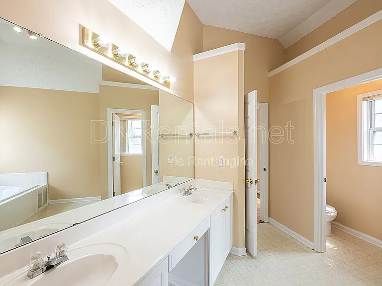 1704 Riverlanding Cir — Photo 19
