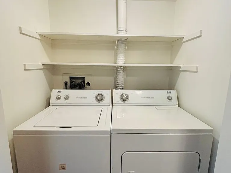 321 Shenandoah Cir — Photo 14