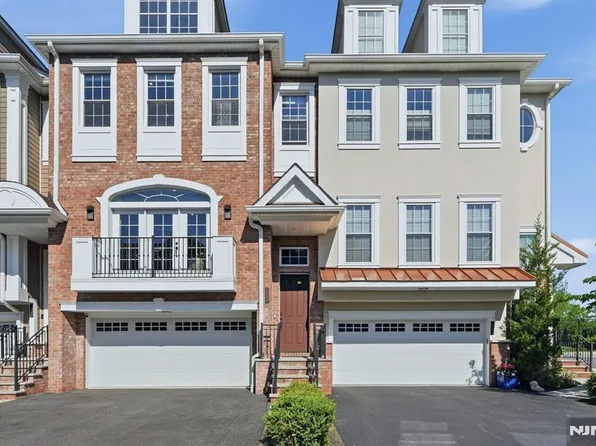 202 Brandon Ct, Montvale, NJ 07645