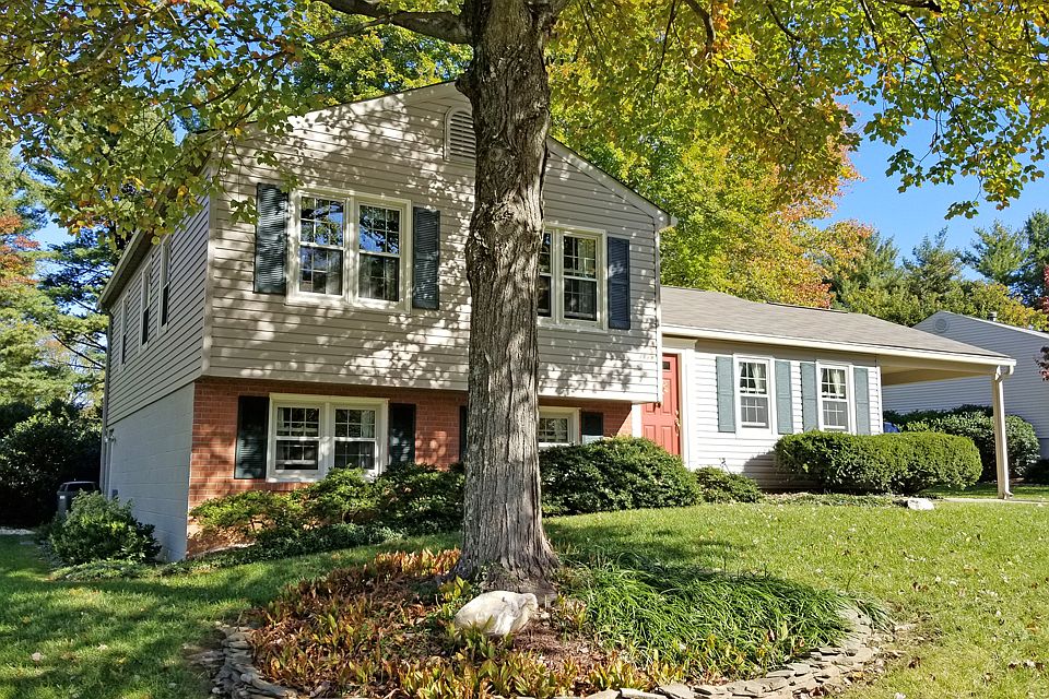 1st image of 9534 Ashbourn Dr