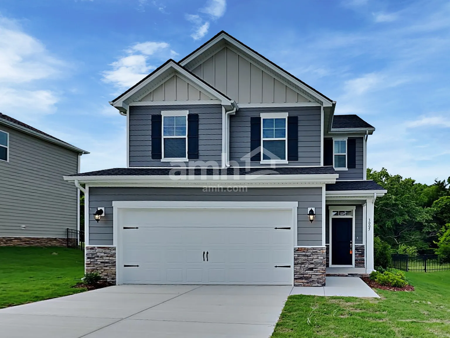 4 bed, 2.5 bath, 1977 sqft, $2,530 — Photo 1