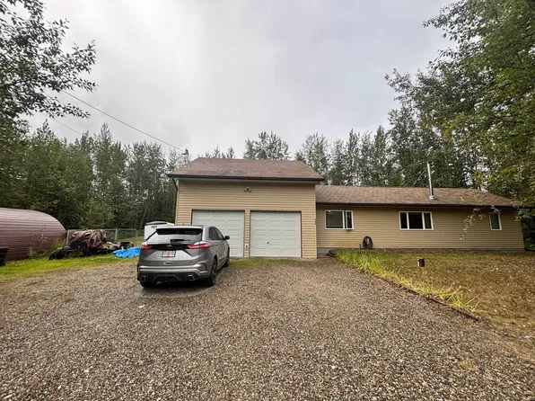 3399 Laurance Rd, North Pole, AK 99705
