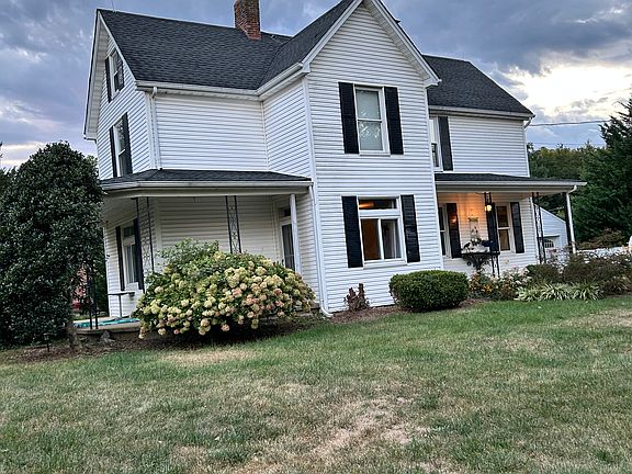 5th image of 129 Church St
