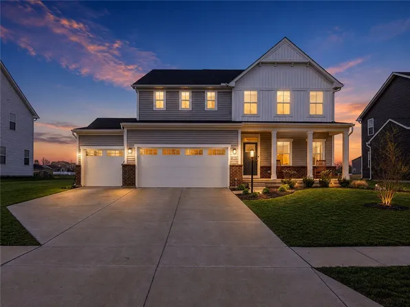 2060 Nathanial Greene Dr, Beavercreek, OH 45434