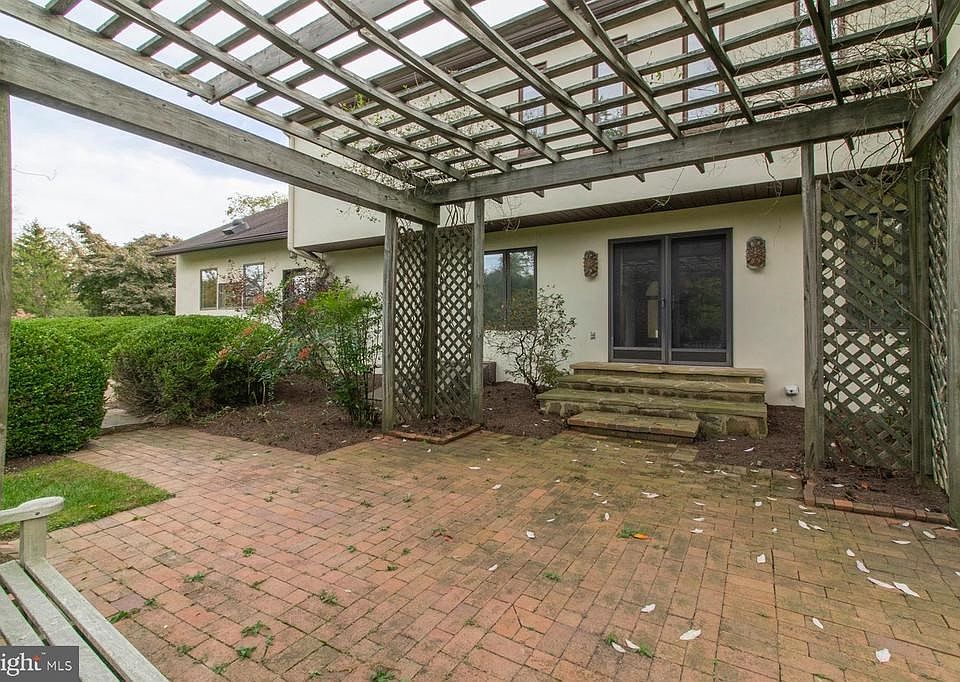 435 Valley Park Rd, Phoenixville, PA 19460 Zillow