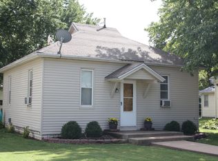 411 E Main St, Haven, KS 67543
