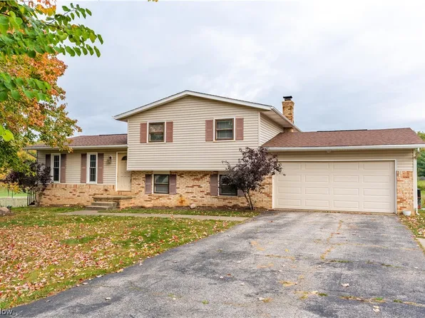 8581 Saybrook Ave NW, North Canton, OH 44720